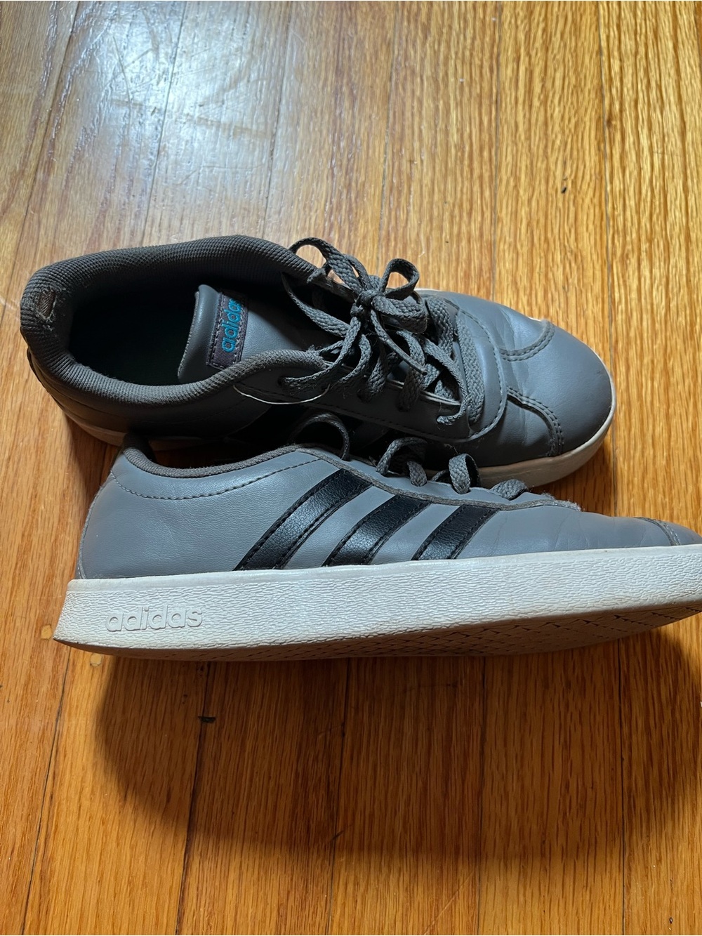 Adidas Youth Gray Low-Top Sneakers with Black Stripes